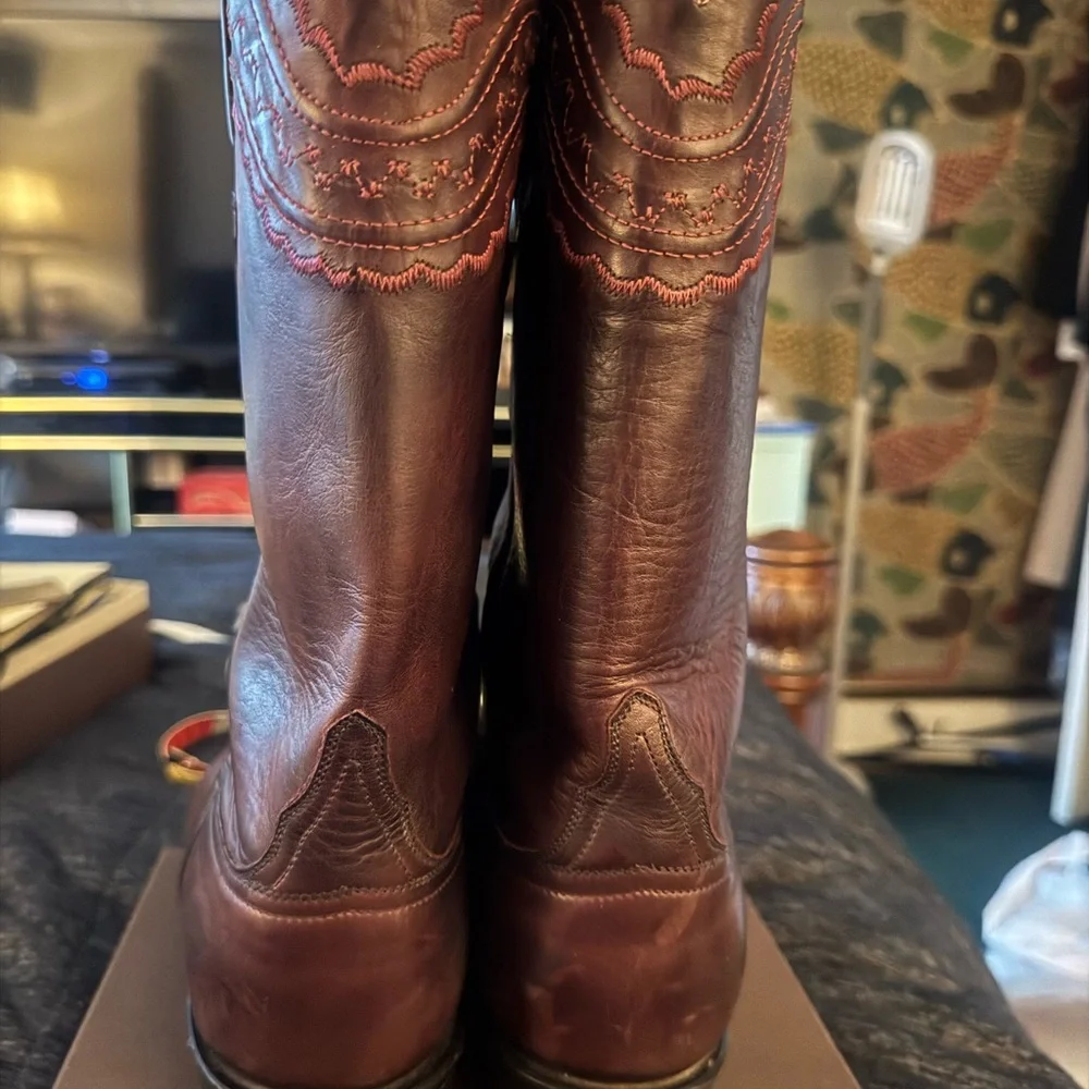 Men's Lucchese Cowboy Boots. Handmade.
Size 12 Black Cherry Just Classics - Picture 9 of 10